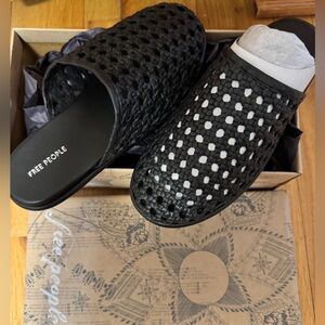 Free People Woven Freya Flat. New. Never worn.